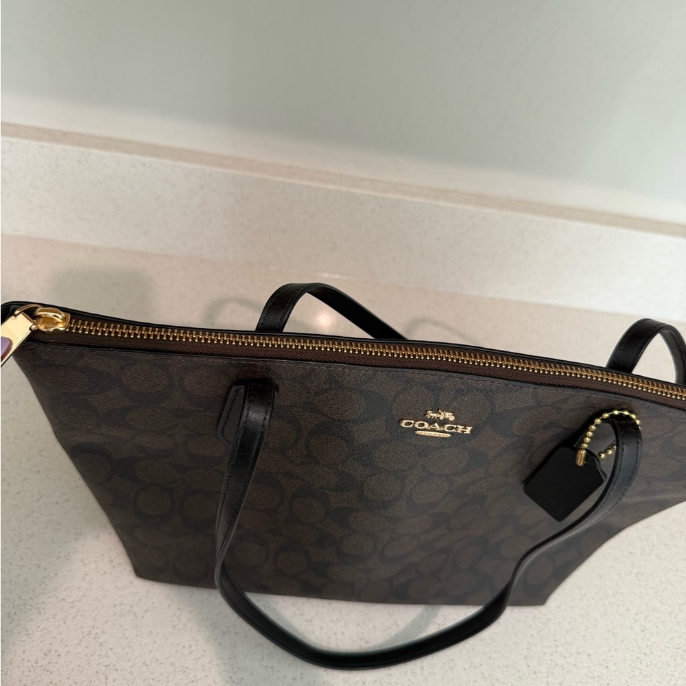 COACH Brown Tote and Wristlet Set - Picture 5 of 14